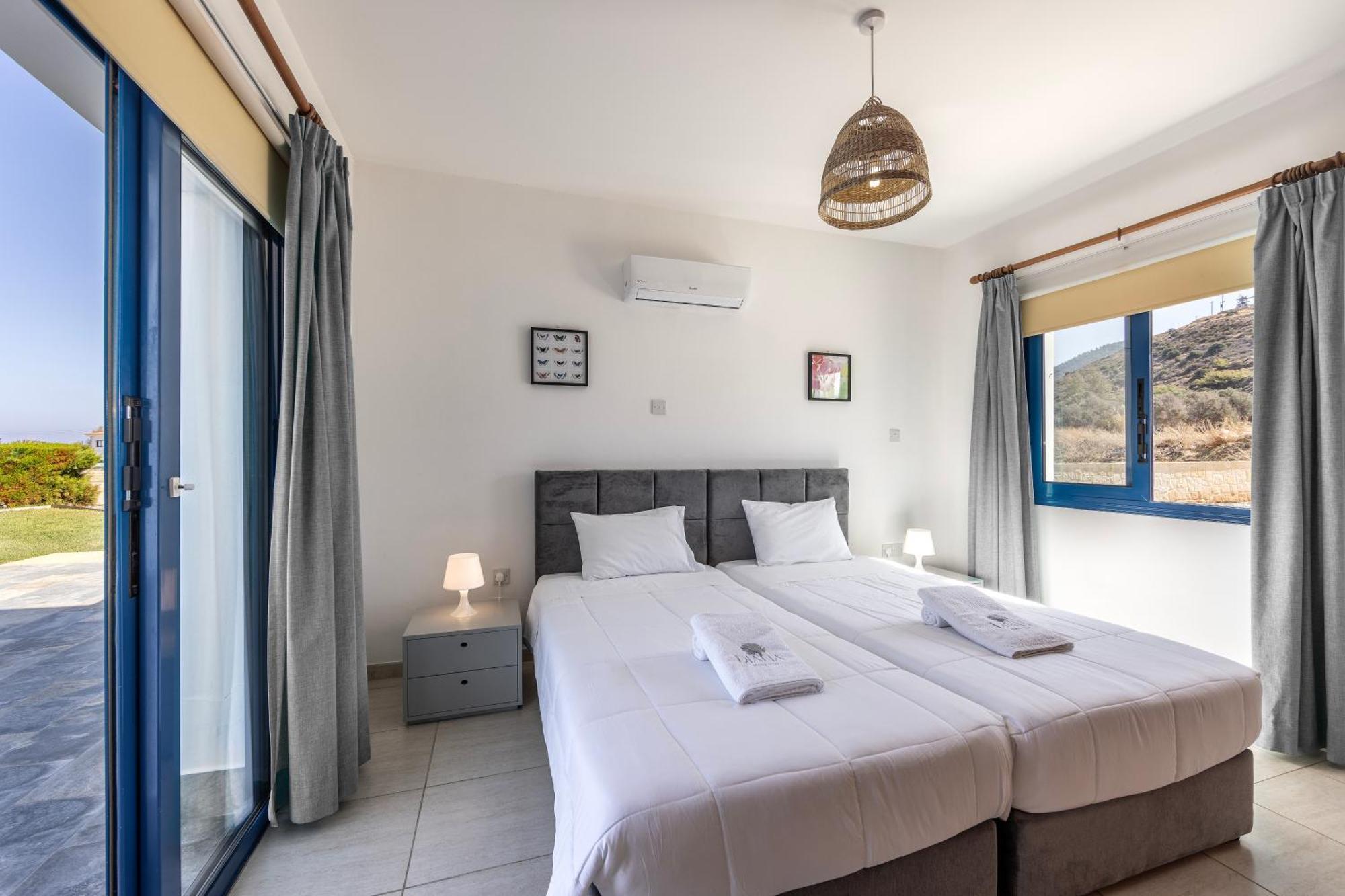 Diana Seaside Villas Pomos Exteriör bild